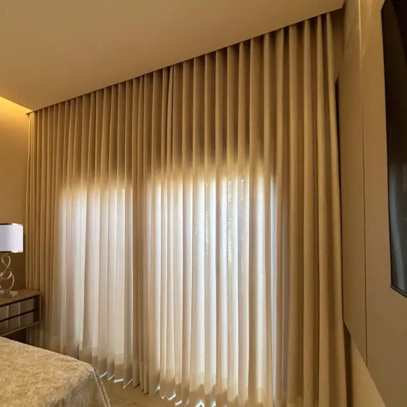 Cortina prega macho em linho sala — Maravilha Cortinas Ibitinga SP