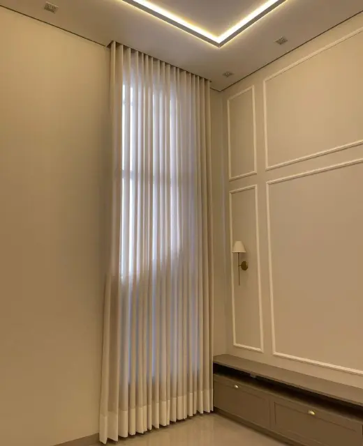 Cortina Wave para pé direito duplo na sala — Ibitinga SP